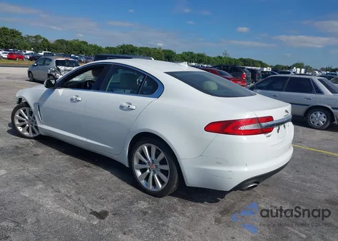 2014 Jaguar Xf V6 Sc из США, поврежденный, VIN SAJWA0EX5E8U17542